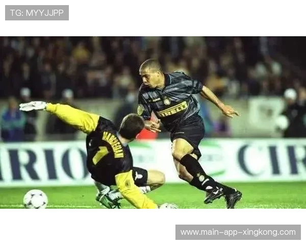 国际米兰传言欲购入C罗式的头球杀手提升定位球效率